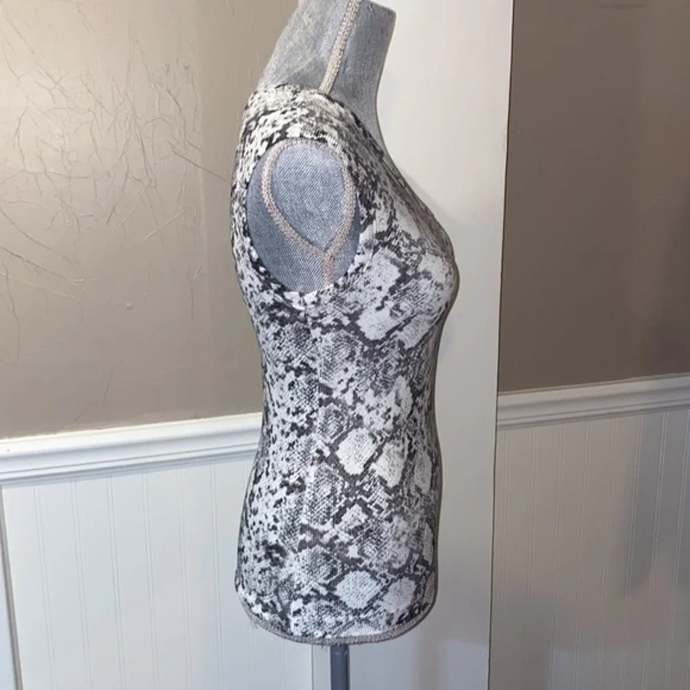 Vici Boa Ribbed One Shoulder Knit Tank Python Pattern - Picture 4 of 8